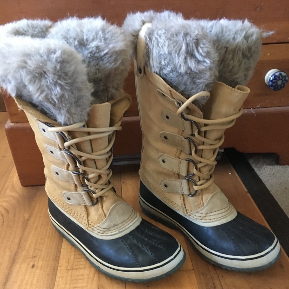 NWT Sorel Boots